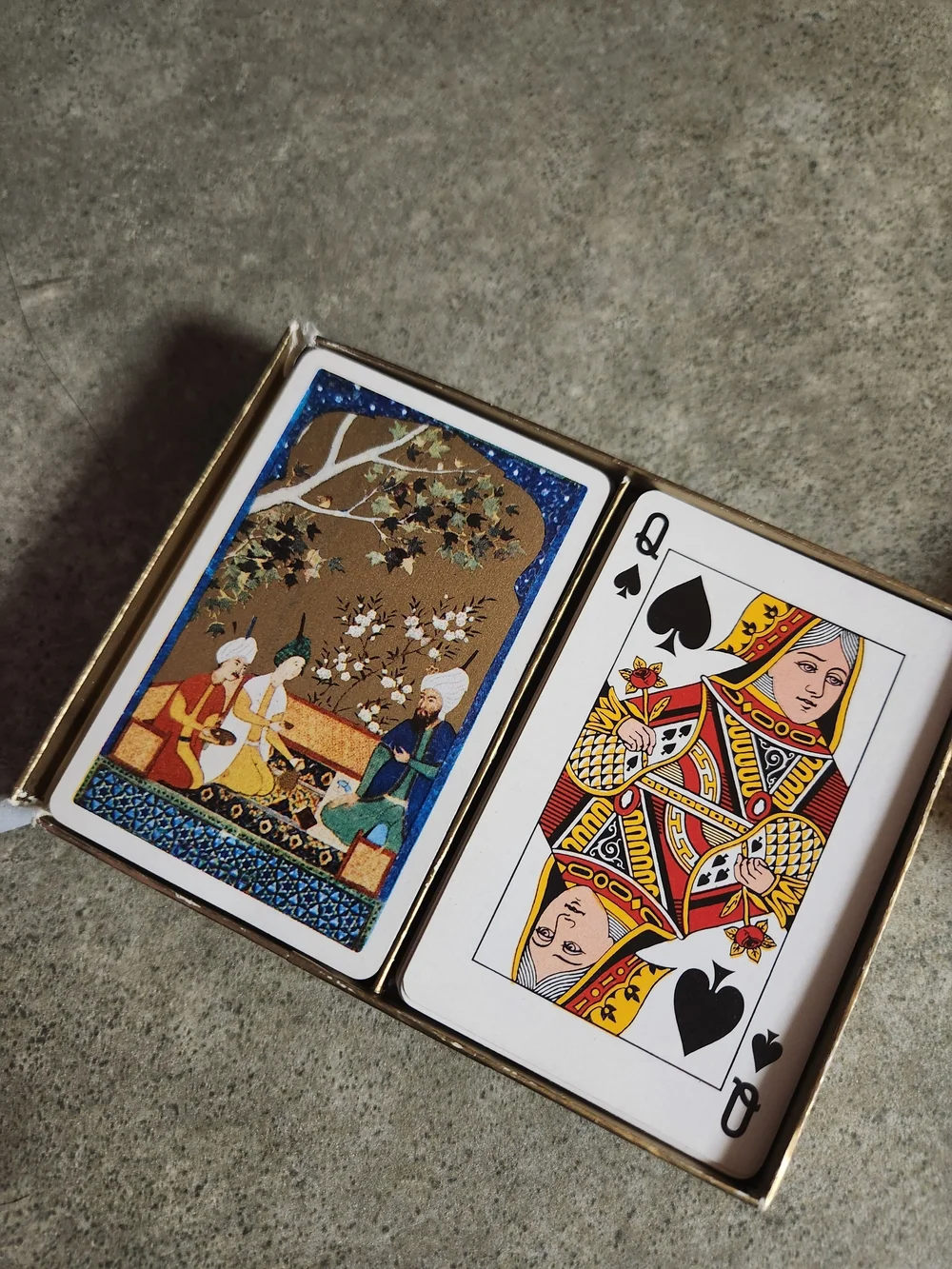 Persian-Style Playing Cards — Green & Gold Accent Deck - Picture 12 of 12